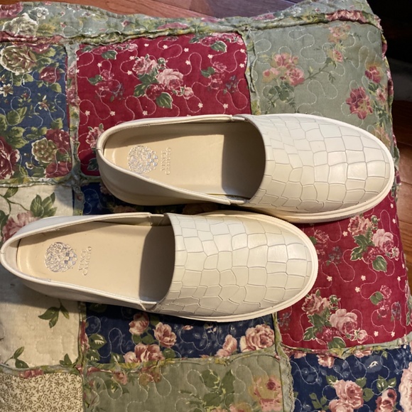 Vince Camuto  Abbinna Platform shoes - Picture 3 of 11